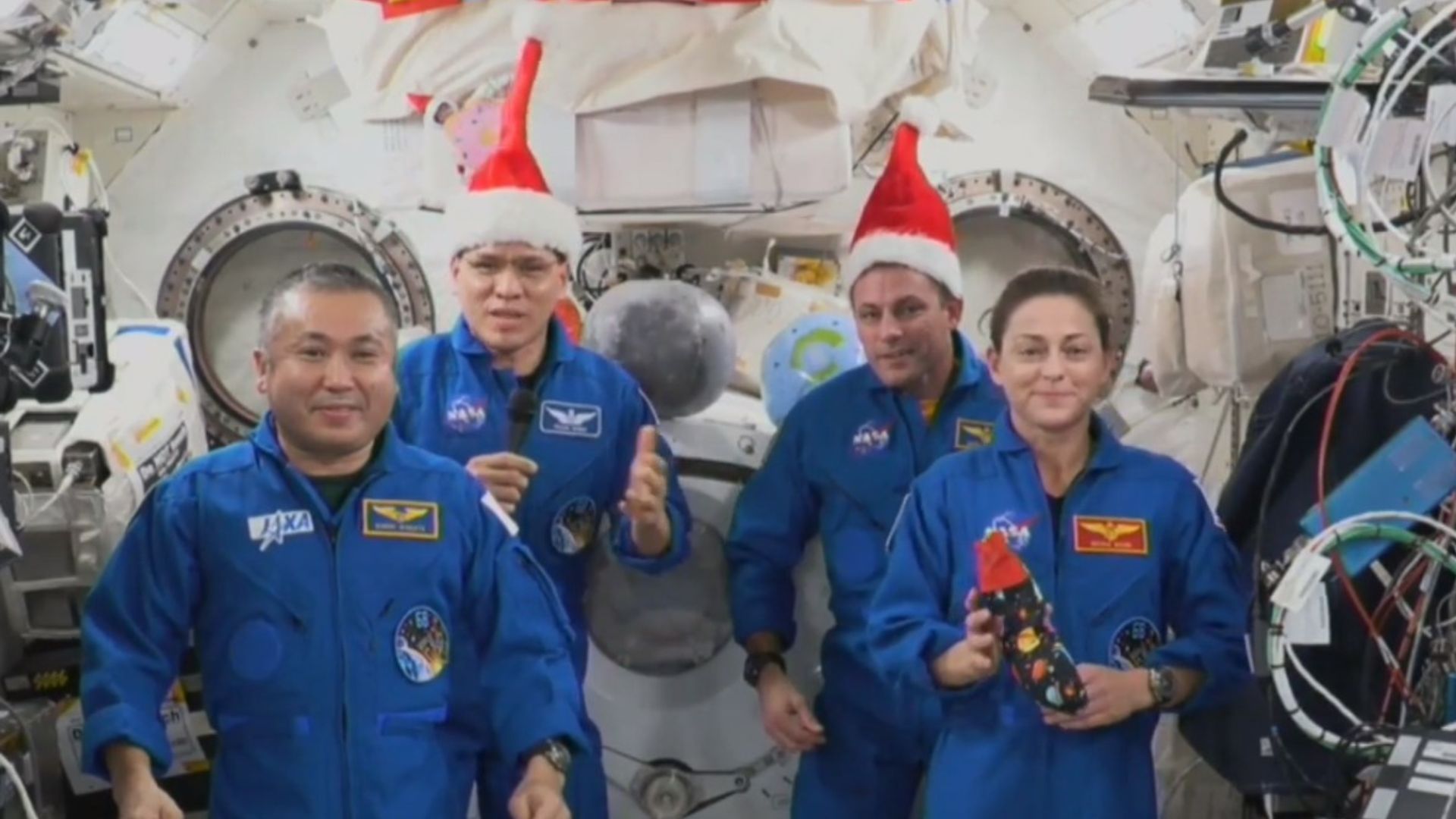 Feliz Navidad galáctica, astronautas enviaron un saludo a la comunidad latina